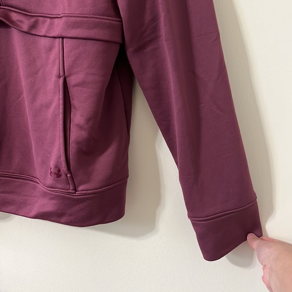 Under Armour Burgundy Performance Mesh Detail Pullover Hoodie Size Large - Picture 3 of 9